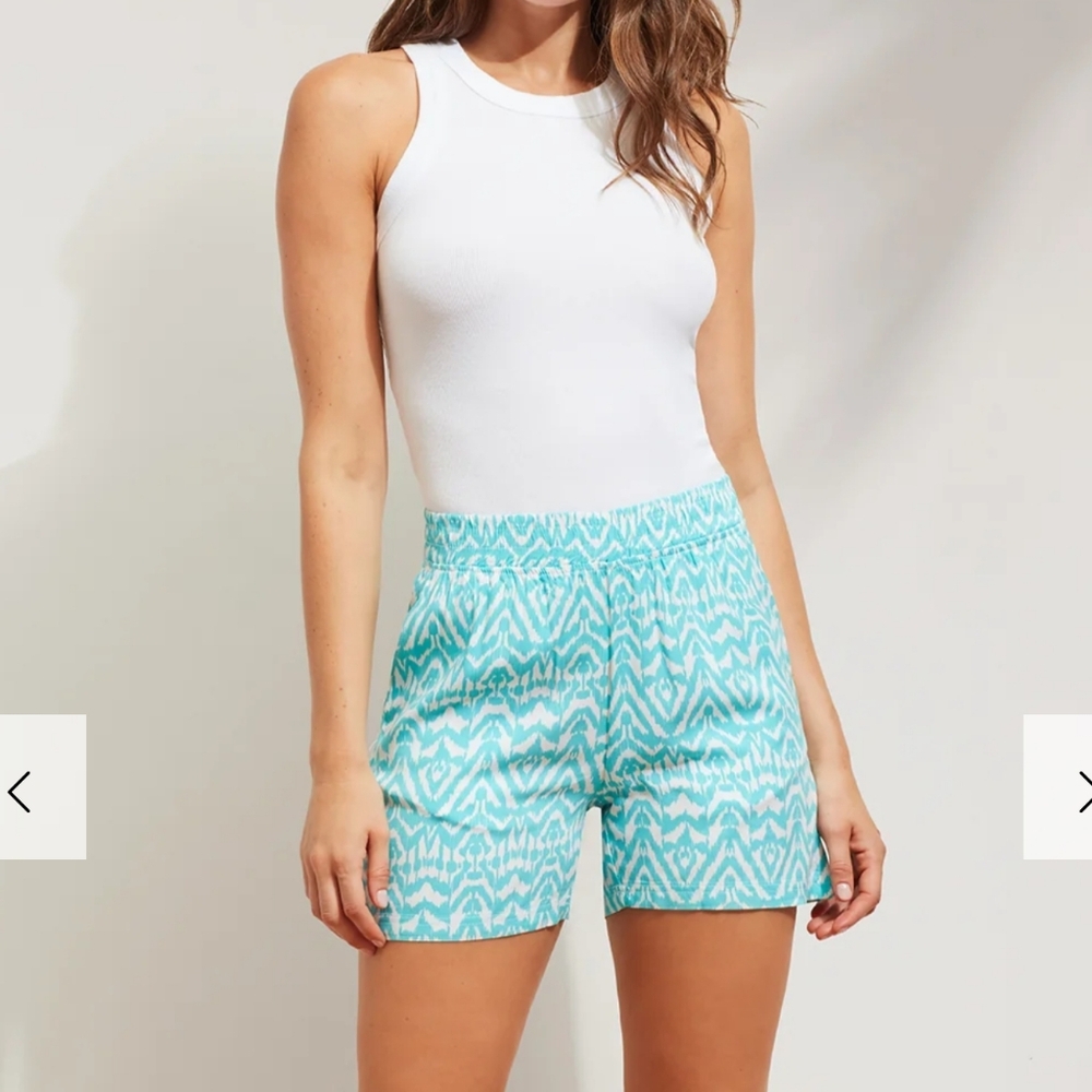 CARRIBEAN JOE Pull On Style 4 inch Shorts L
